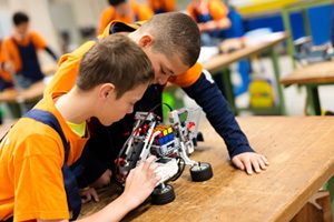 Leerlingen PITO tijdens STEM-les